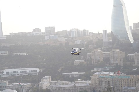 Lewis Hamilton tops second practice at Azerbaijan Grand Prix - UPDATED+PHOTO/VIDEO