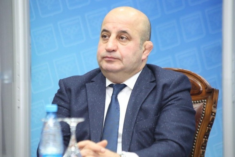 Xəzər İsayevə Belçikada diplom təqdim olunub - FOTO
