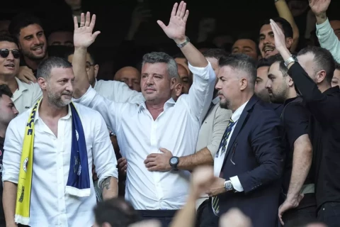 “Fənərbaxça”ya yeni prezidenti seçildi - VİDEO