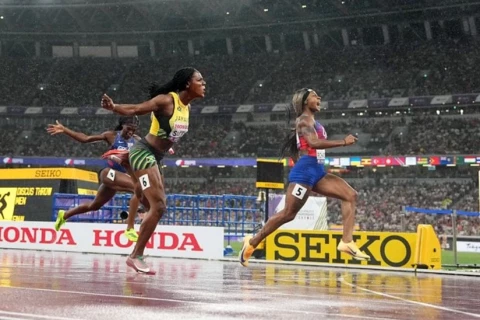 USA women's athletics team set world record in Tokyo