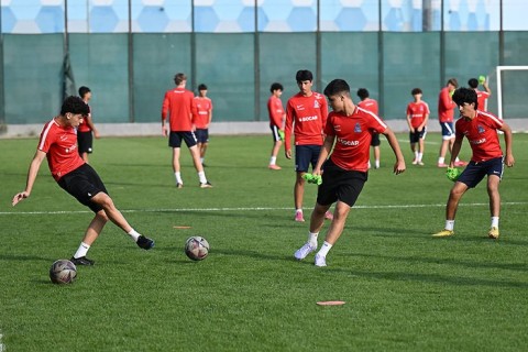 U-16 millimiz MDB Oyunlarına hazırlaşır - FOTO