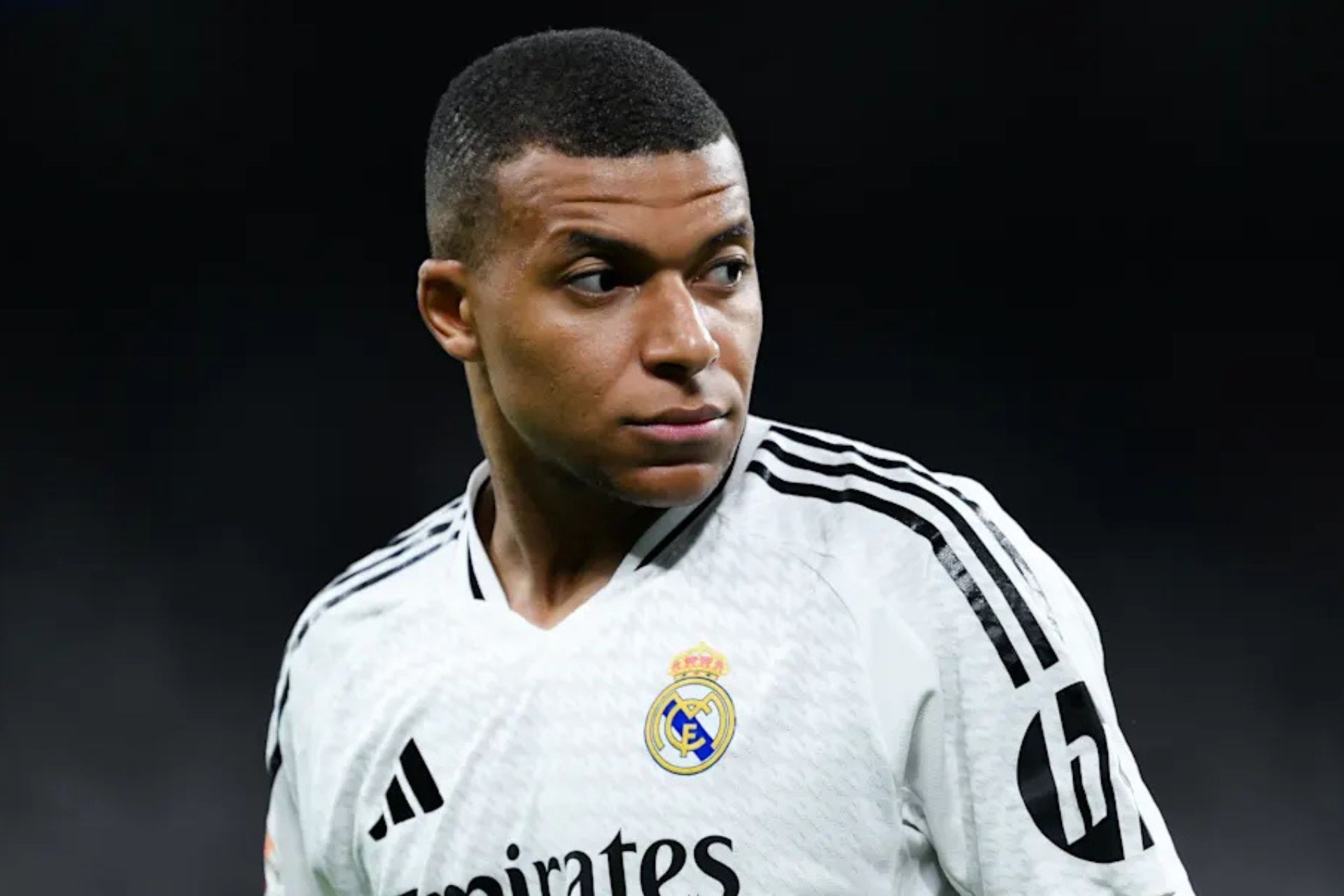 皇马球员姆巴佩特写镜头