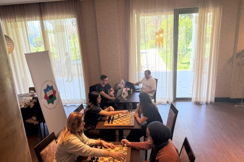 Qadın şahmatçılarımız Avropa çempionatına hazırlaşırlar - FOTO