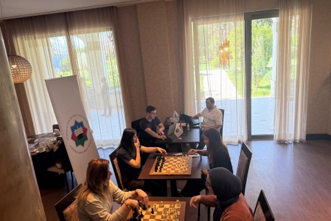 Qadın şahmatçılarımız Avropa çempionatına hazırlaşırlar - FOTO