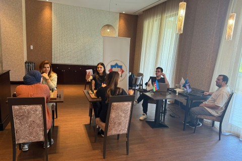 Qadın şahmatçılarımız Avropa çempionatına hazırlaşırlar - FOTO