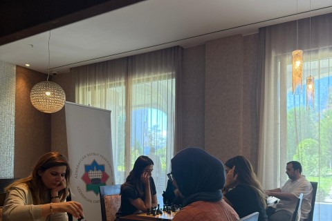 Qadın şahmatçılarımız Avropa çempionatına hazırlaşırlar - FOTO