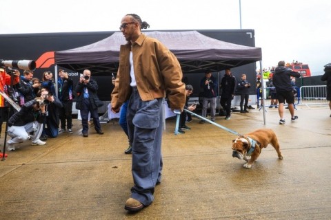 Lewis Hamilton withdraws from Ferrari tyre test due to bulldog’s health crisis - PHOTO