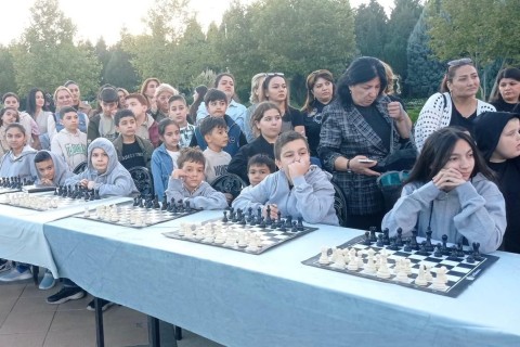 Gəncədə III MDB Oyunlarına dəstək məqsədilə şahmat yarışı keçirilib - FOTO