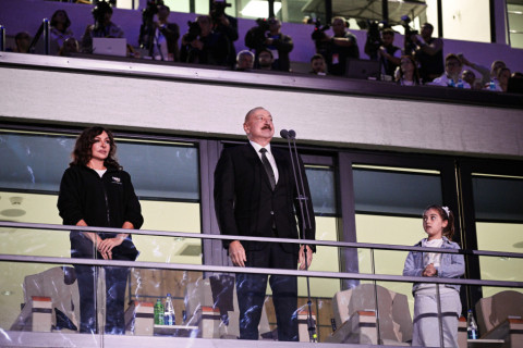 Prezident İlham Əliyev və birinci xanım Mehriban Əliyeva Gəncədə III MDB Oyunlarının açılış mərasimini izləyiblər – YENİLƏNİB + FOTO + VİDEO