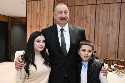 Prezident İlham Əliyev və birinci xanım Mehriban Əliyeva Gəncədə III MDB Oyunlarının açılış mərasimini izləyiblər – YENİLƏNİB + FOTO/VİDEO