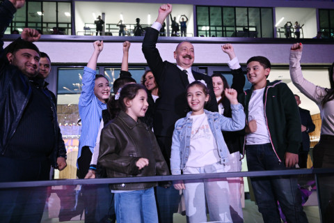 Prezident İlham Əliyev və birinci xanım Mehriban Əliyeva Gəncədə III MDB Oyunlarının açılış mərasimini izləyiblər – YENİLƏNİB + FOTO/VİDEO