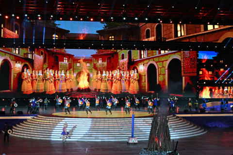 Prezident İlham Əliyev və birinci xanım Mehriban Əliyeva Gəncədə III MDB Oyunlarının açılış mərasimini izləyiblər – YENİLƏNİB + FOTO/VİDEO