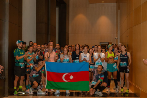 Азербайджанские спортсмены стали призерами турнира по вертикальному бегу в Баку - ФОТО