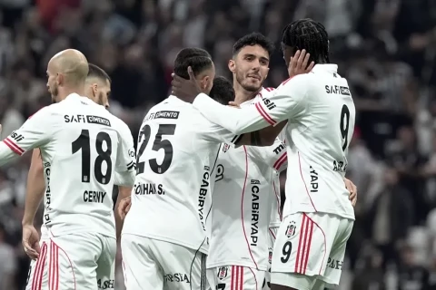 “Beşiktaş” autsayder “Kocaelispor”i məğlub edib - VİDEO