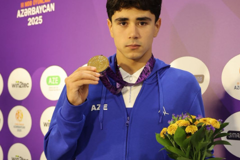 Azərbaycan üzgüçüsü III MDB Oyunlarında qızıl medal qazandı - YENİLƏNİB + FOTO
