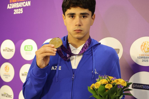 Azərbaycan üzgüçüsü III MDB Oyunlarında qızıl medal qazandı - YENİLƏNİB + FOTO