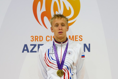 Azərbaycan üzgüçüsü III MDB Oyunlarında qızıl medal qazandı - YENİLƏNİB + FOTO