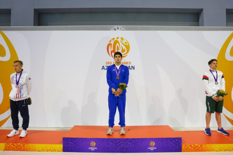 Azərbaycan üzgüçüsü III MDB Oyunlarında qızıl medal qazandı - YENİLƏNİB + FOTO