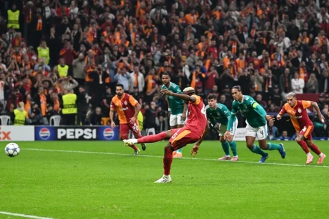 “Qalatasaray” “Liverpul”u məğlub edib - VİDEO