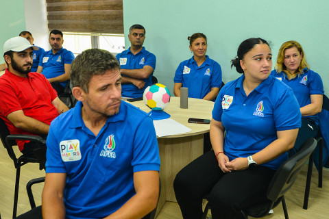 “Playmakers” layihəsi çərçivəsində təlim-seminar - FOTO