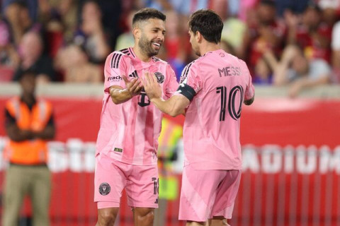 “İndi mənə kim ötürmə edəcək?” - Messi Albanın qərarını ürək ağrısı ilə qarşılayıb