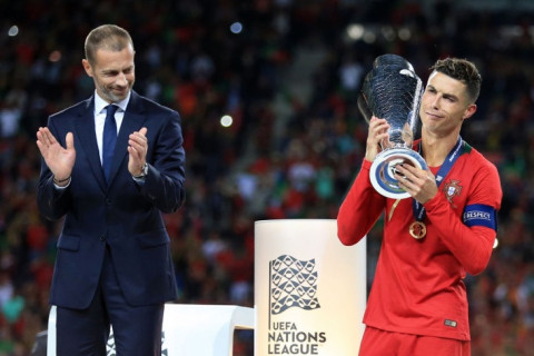 Çeferin Ronaldonu futbol tarixinin üç ən böyük oyunçusundan biri sayır