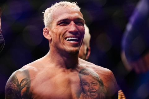 Чарльз Оливейра хочет провести бой с Макгрегором на турнире UFC в Белом доме