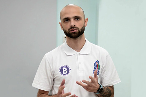Millimizin baş məşqçisi Çexiya ilə oyunöncəsi: “Heç bir narahatlığım yoxdur” - VİDEO