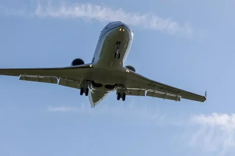 Nigeriya millisinin təyyarəsi qəza vəziyyəti yaşayıb