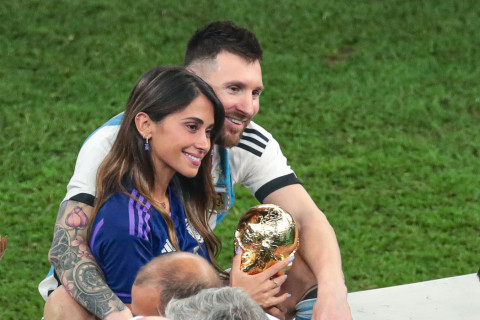 Lionel Messi returns to training with Argentina national team