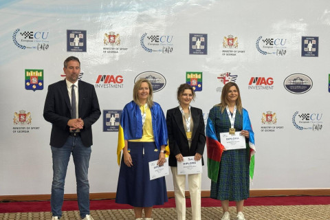 Азербайджанские шахматисты награждены на чемпионате Европы в Батуми - ФОТО