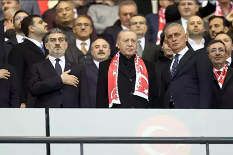 Ərdoğan və Kavelaşvili Türkiyə-Gürcüstan oyununu izləyiblər - FOTO