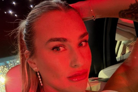 Arina Sabalenka Honq-Konqdan parlaq şəkillər paylaşıb - FOTO