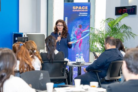 Astronavtlara kosmosda yaşamaq üçün idmançıların xüsusi metodları izah edildi - FOTO