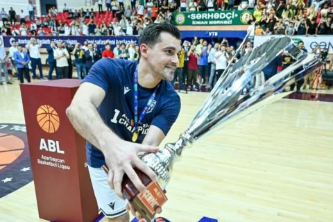 “Sumqayıt”ın 45 yaşlı basketbolçusu: “Yaş mənim üçün sadəcə rəqəmdir”
