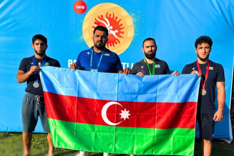 Два азербайджанских борца стали чемпионами мира