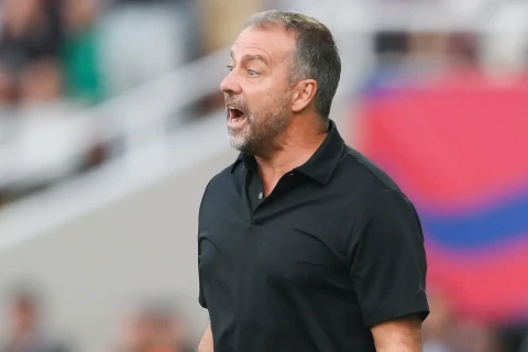 Ханси Флик объяснил свой жест после удаления в матче с "Жироной"
