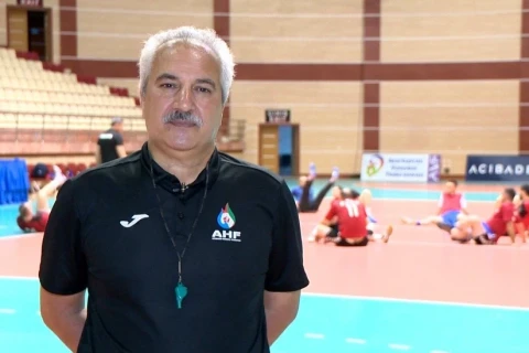 Macarıstan klubuna uduzan “Kür”ün baş məşqçisi: “Altı həndbolçumuz zədəli idi”