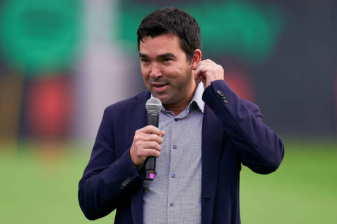 Barcelona sporting director Deco rules out winter transfers