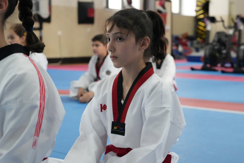 18 taekvondoçu dan dərəcəsi uğrunda imtahan verib - FOTO