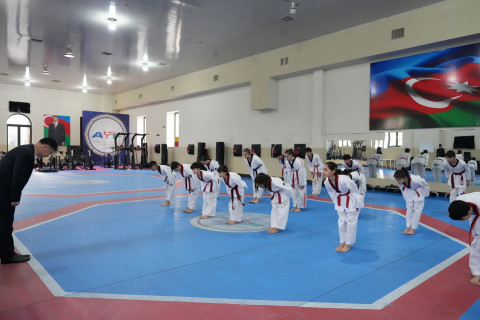 18 taekvondoçu dan dərəcəsi uğrunda imtahan verib - FOTO
