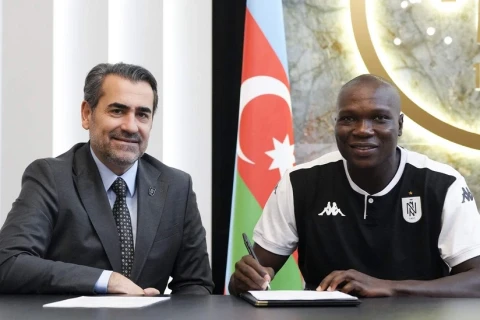 “Neftçi” Vensan Abubakarla müqavilənin müddətini açıqlayıb - FOTO
