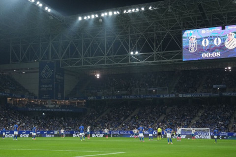 La Liqa etiraz edən futbolçuları sərt addımlarla hədələyib