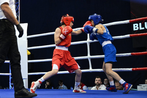 Azerbaijani boxer reaches U-15 European Championship semifinals - PHOTO