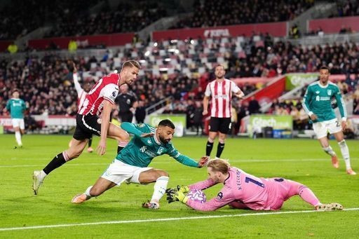 Salahla Kerkezin qolları “Liverpul”u “Brentford” qarşısında məğlubiyyətdən xilas etməyib - VİDEO
