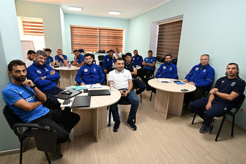 UEFA-nın Pro kateqoriyalı məşqçi kursunun növbəti mərhələsinə start verildi - FOTO