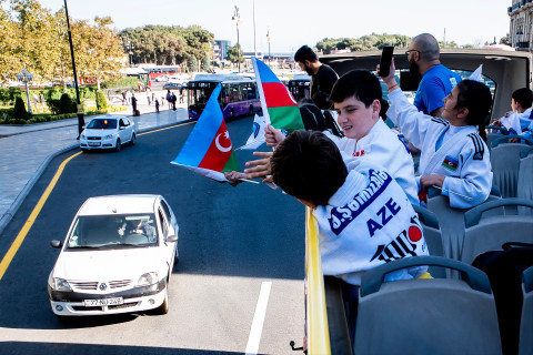 Ümumdünya Cüdo Günündə “Şəhər turu” - FOTO