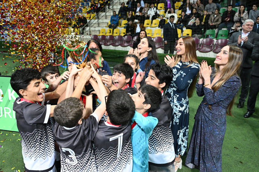 По инициативе Лейлы Алиевой организован очередной турнир по мини-футболу среди команд детских домов - ФОТО