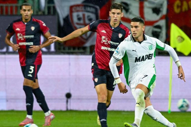 "Сассуоло" обыграл "Кальяри" в серии А