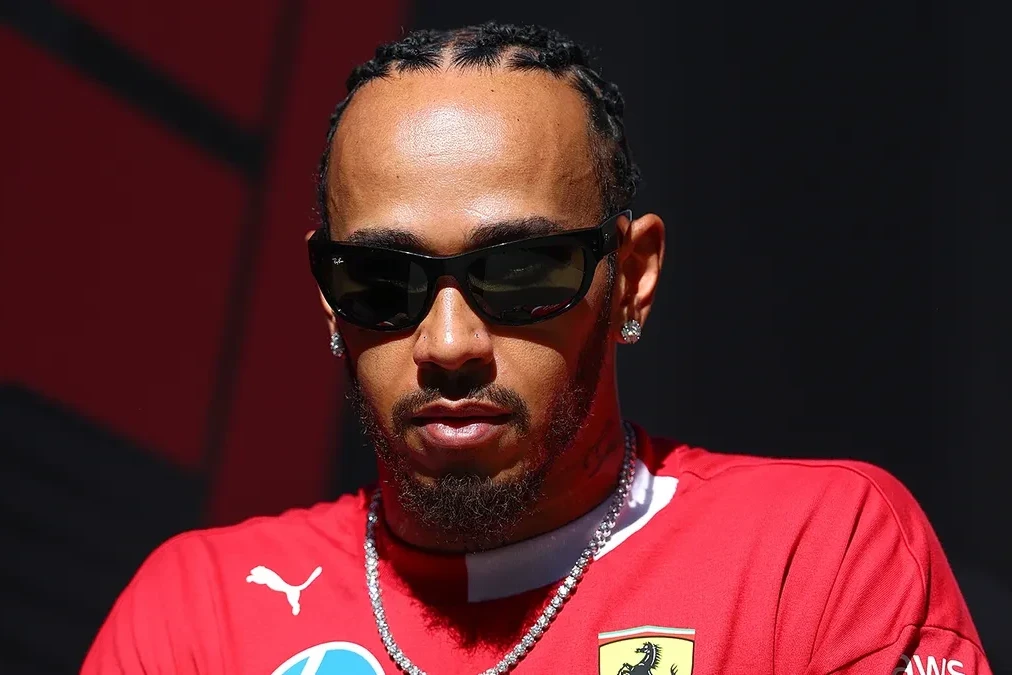 "Феррари" не планирует продлевать контракт с Льюисом Хэмилтоном